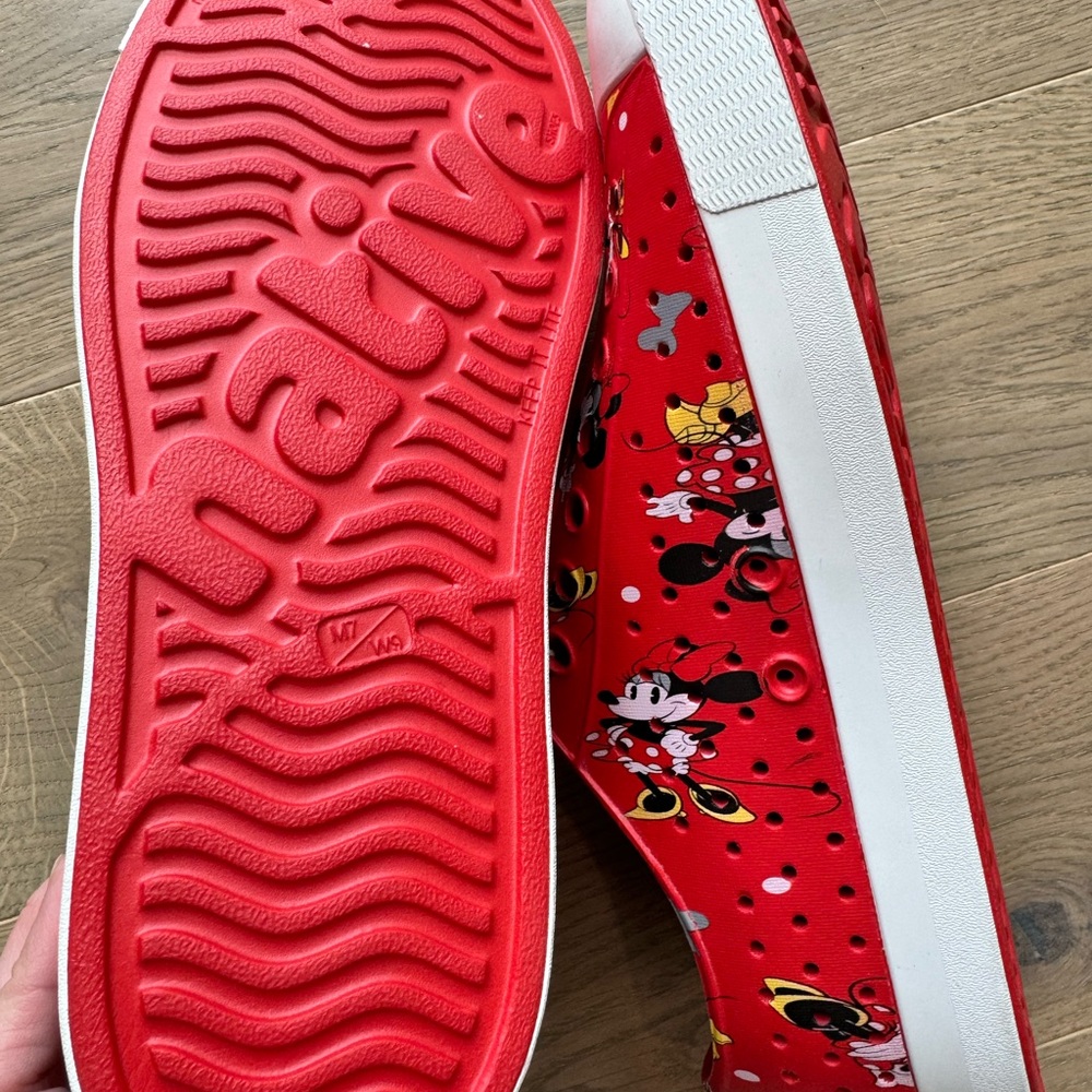 NEW Natives Disney Mickey & Minnie - Picture 3 of 3